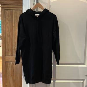 Wilfred Aritzia hooded tunic black knit small